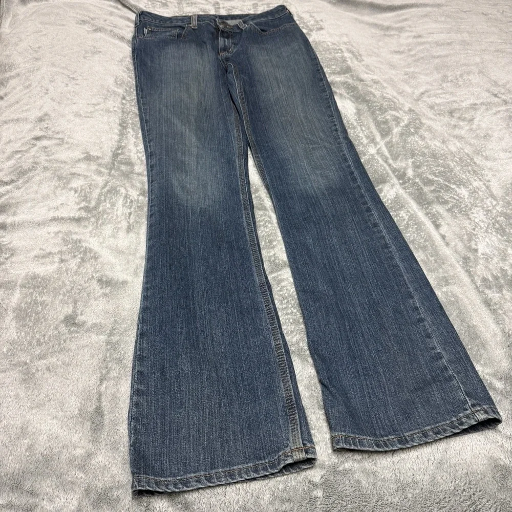 Carhartt Women's Traditional Fit WB001 F10 Size 10x36 Denim Bootcut Jeans